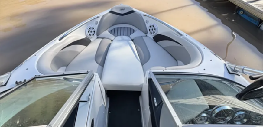 MasterCraft x214 (2010)
