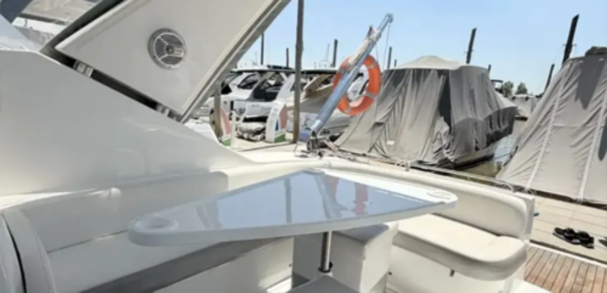 Klase A 32 Hunter (2012)